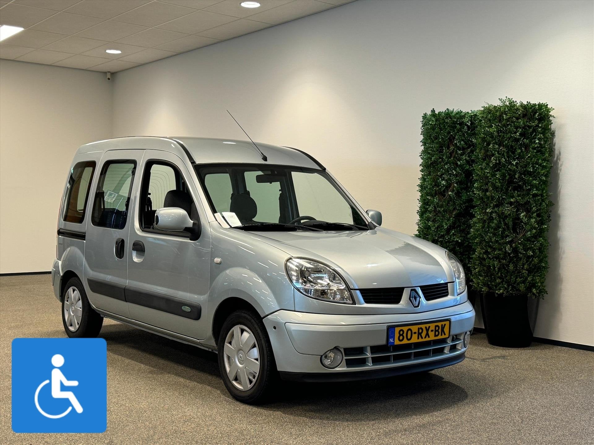 Renault Kangoo Rolstoelauto (airco), Auto's, 13 km/l, 12 maanden, Stof, 49 €/maand