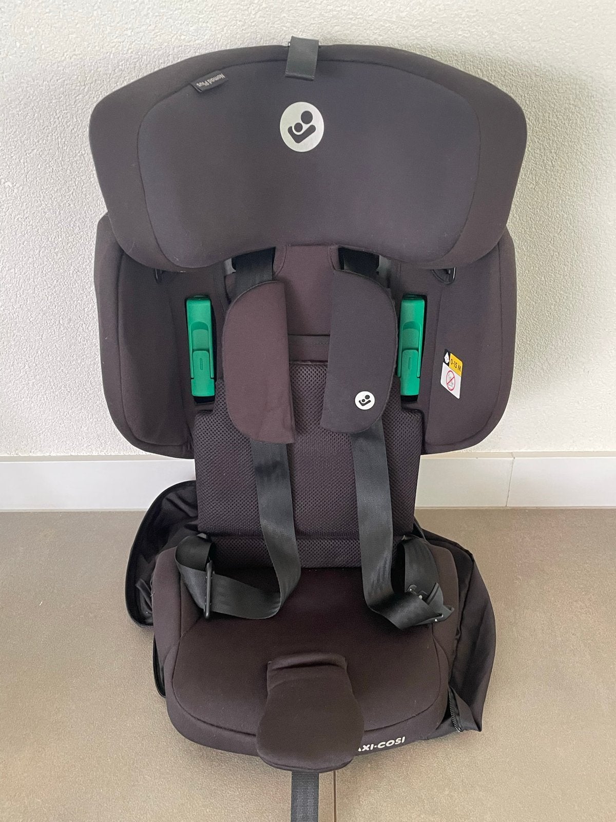 Maxi-Cosi Nomad Plus Autostoel, Kinderen en Baby's, 0 t/m 18 kg, Maxi-Cosi, Gebruikt, Autogordel