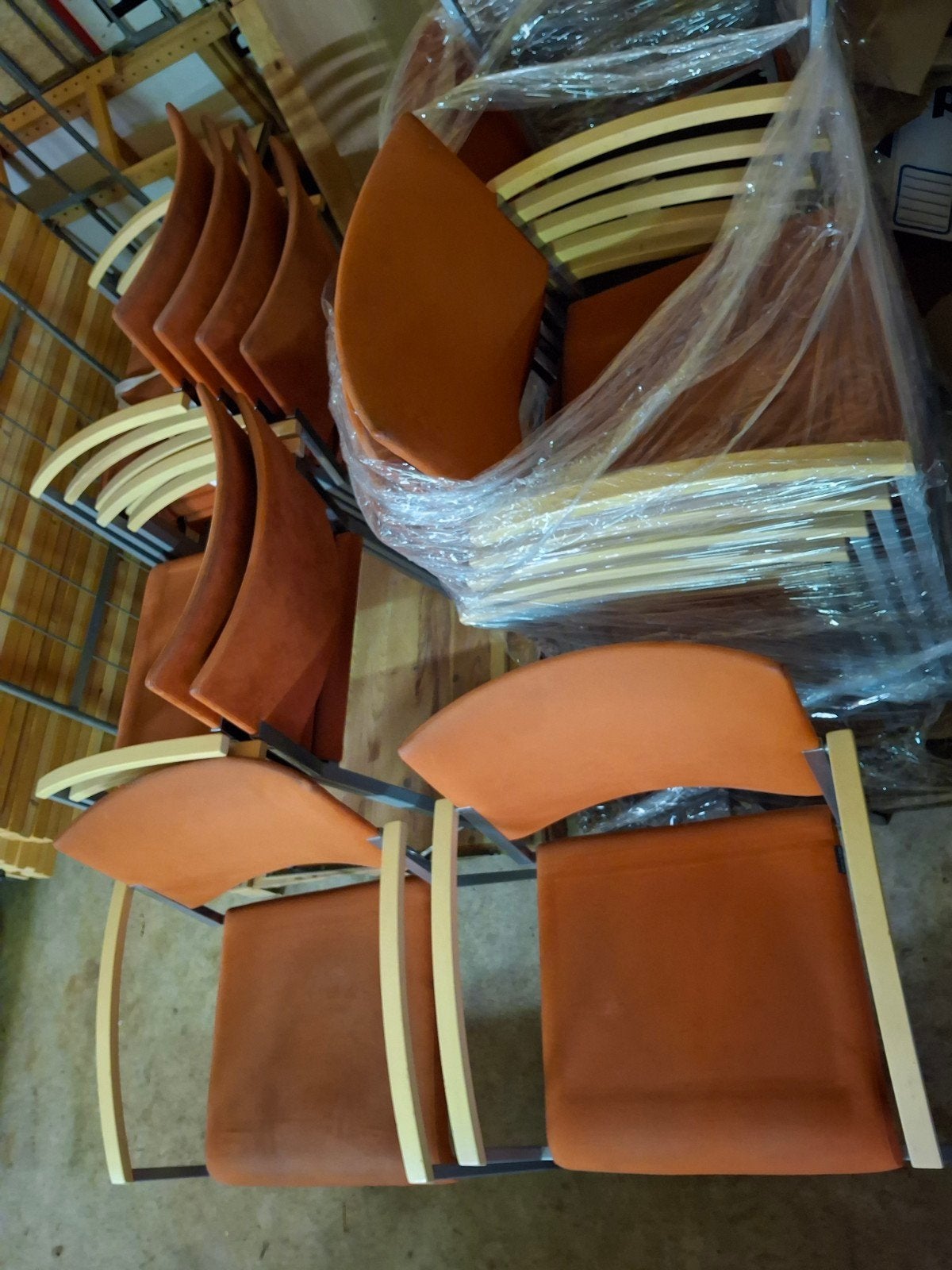 Degelijke Stapelbare Stoelen 15 stuks In één koop:, Huis en Inrichting, Ophalen, Gebruikt, Overige kleuren, Hout