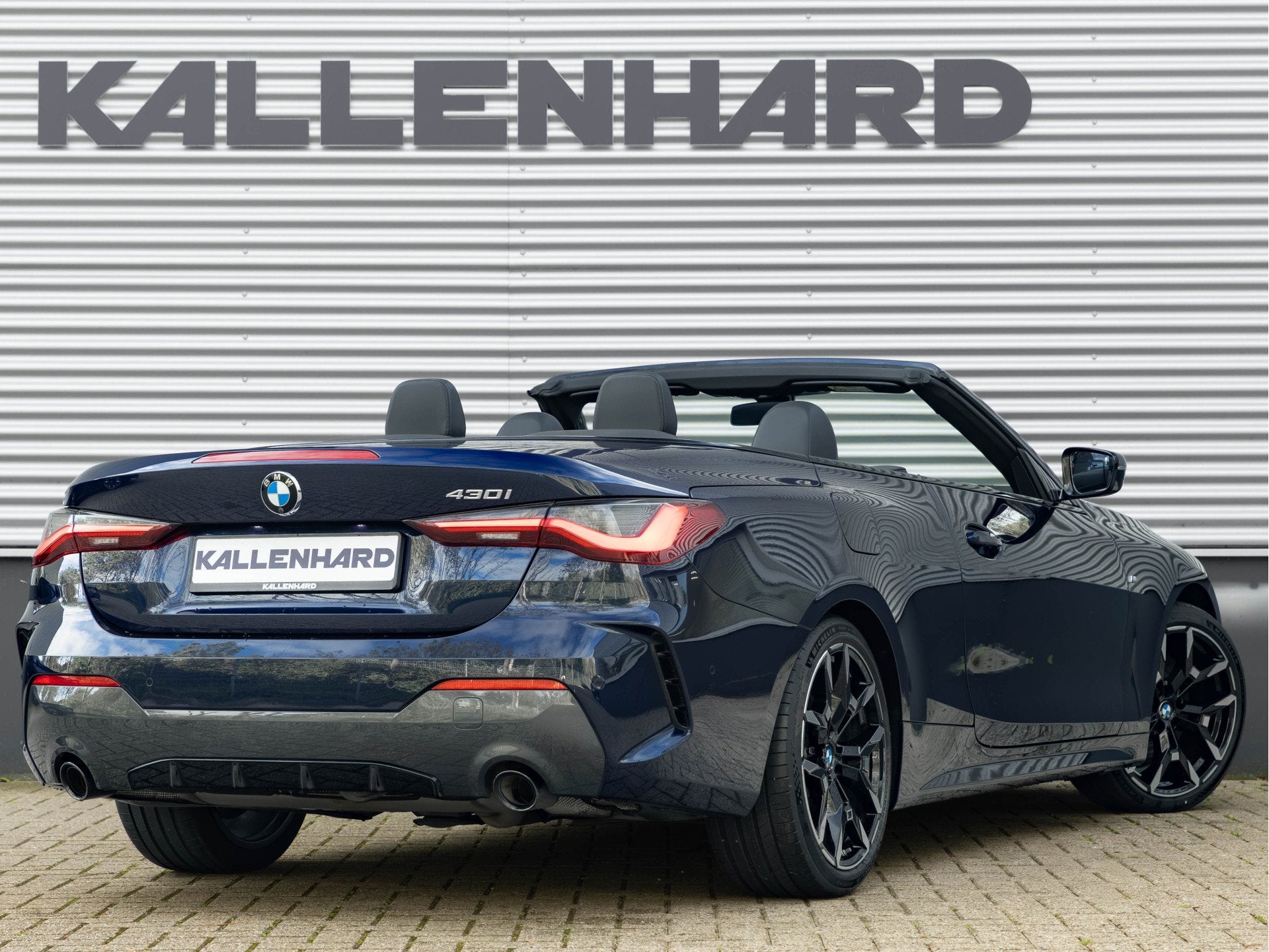 BMW 4 Serie Cabrio 430i M-Sport - Trekhaak - Lasers - Stuurw, Achterwielaandrijving, Gebruikt, Parkeerassistent, Bedrijf