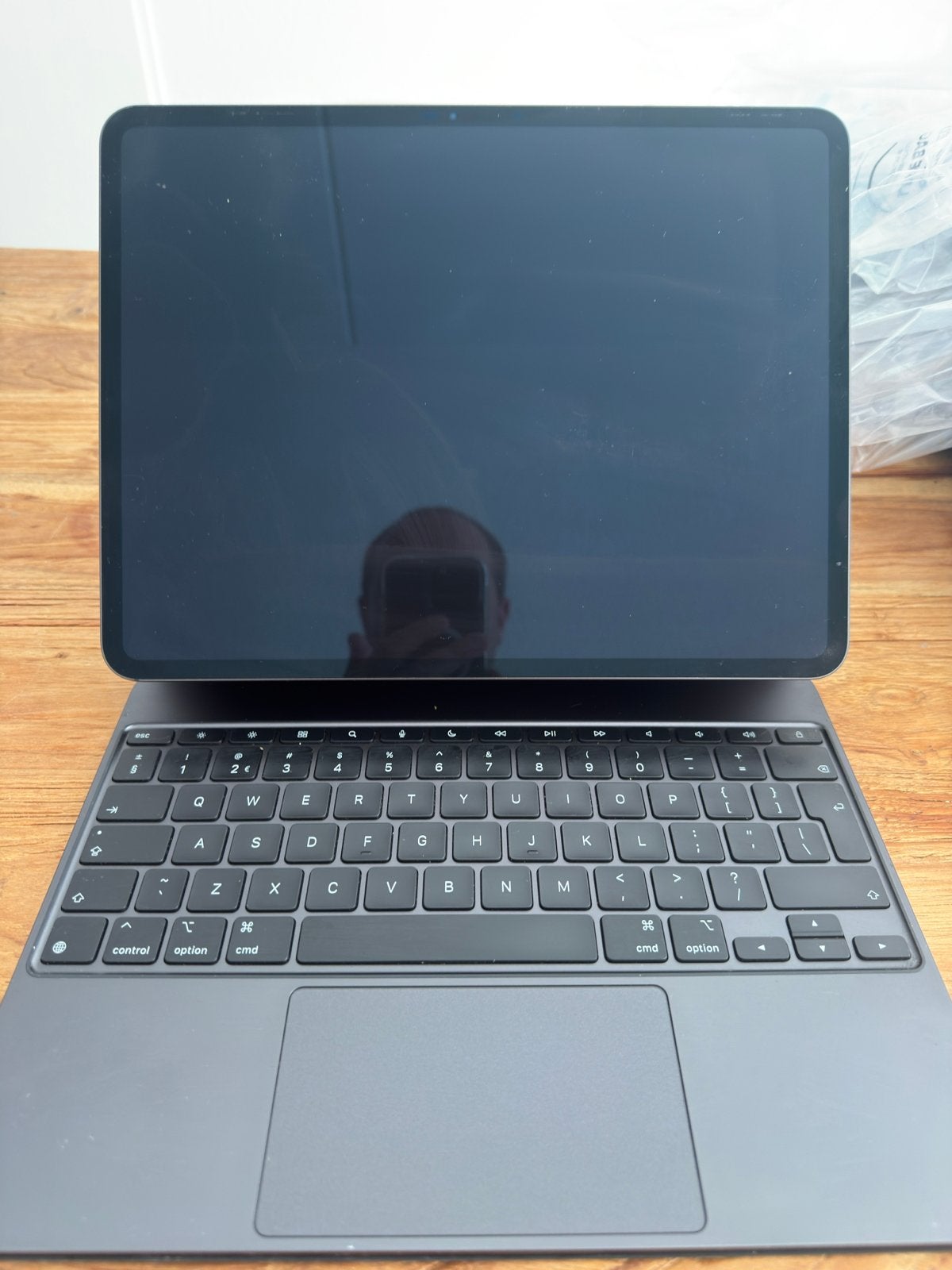 iPad Pro 13 inch M4 1TB met Magic Keyboard en hoesje, Apple, Ophalen of Verzenden, Zo goed als nieuw, Apple@apple.com