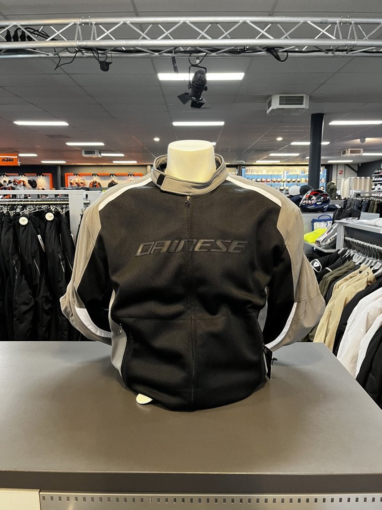 DAINESE HYDRAFLUX JACKET laatste maat 62, Motoren, Dainese, Jas | textiel, Heren, Via dell'Economia 91 36100 VICENZA