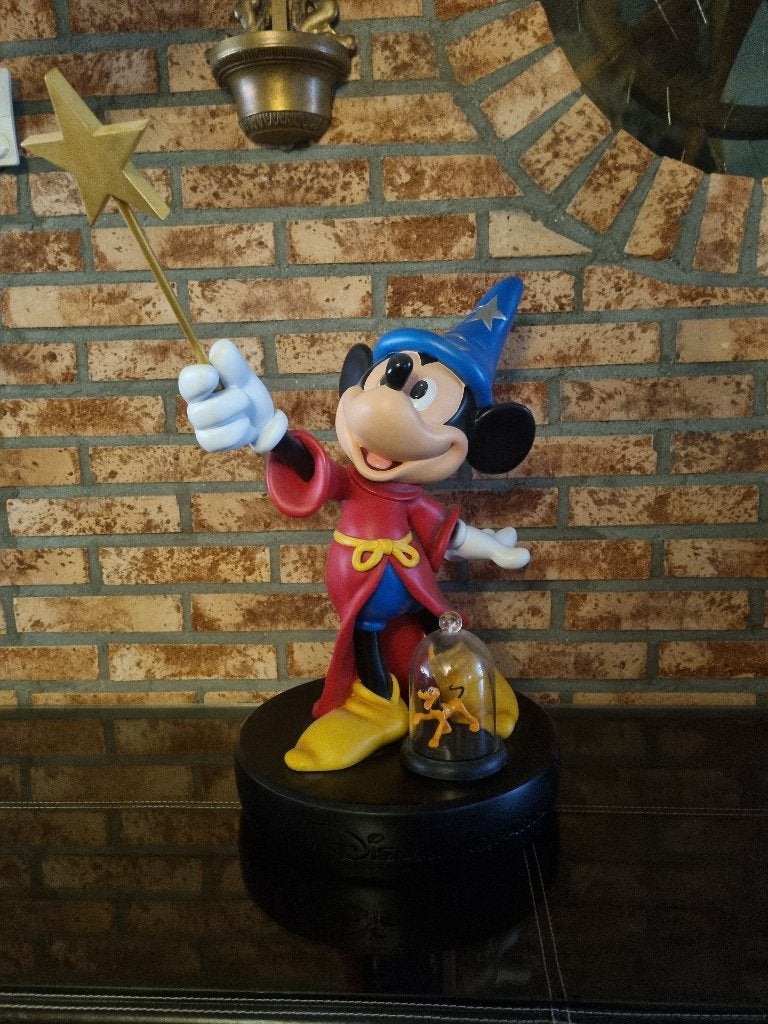 Beeld disney mickey mouse tovenaar, Verzamelen, Ophalen, Mickey Mouse, Zo goed als nieuw, Beeldje of Figuurtje