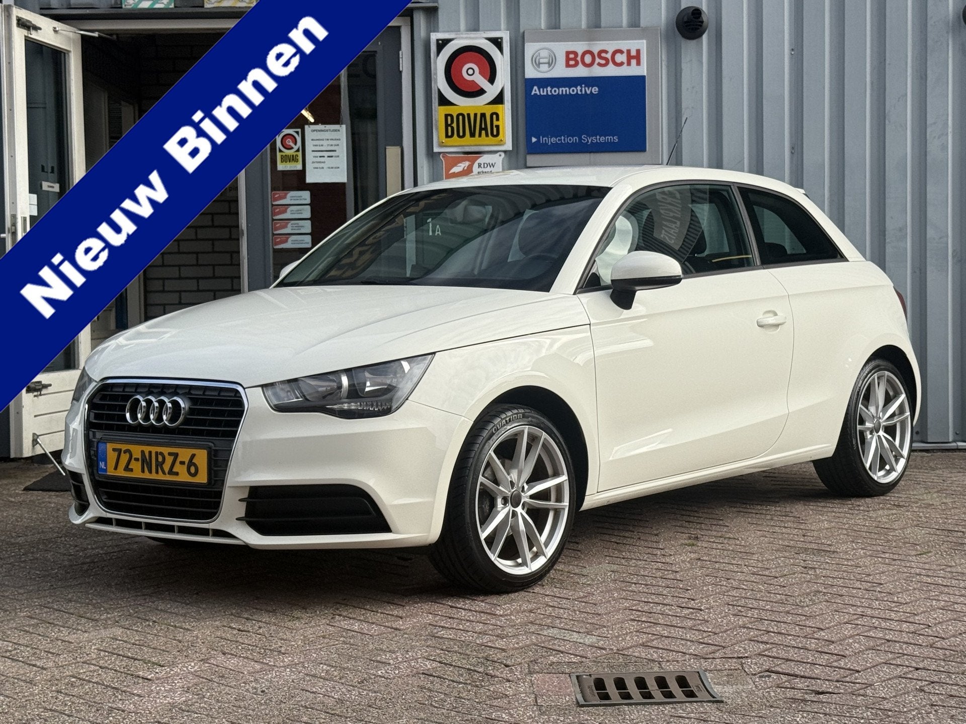 Audi A1. 1.2 TFSI Attraction Pro Line Business | CRUISE | NA, Auto's, Voorwielaandrijving, Euro 5, Zwart, 4 cilinders