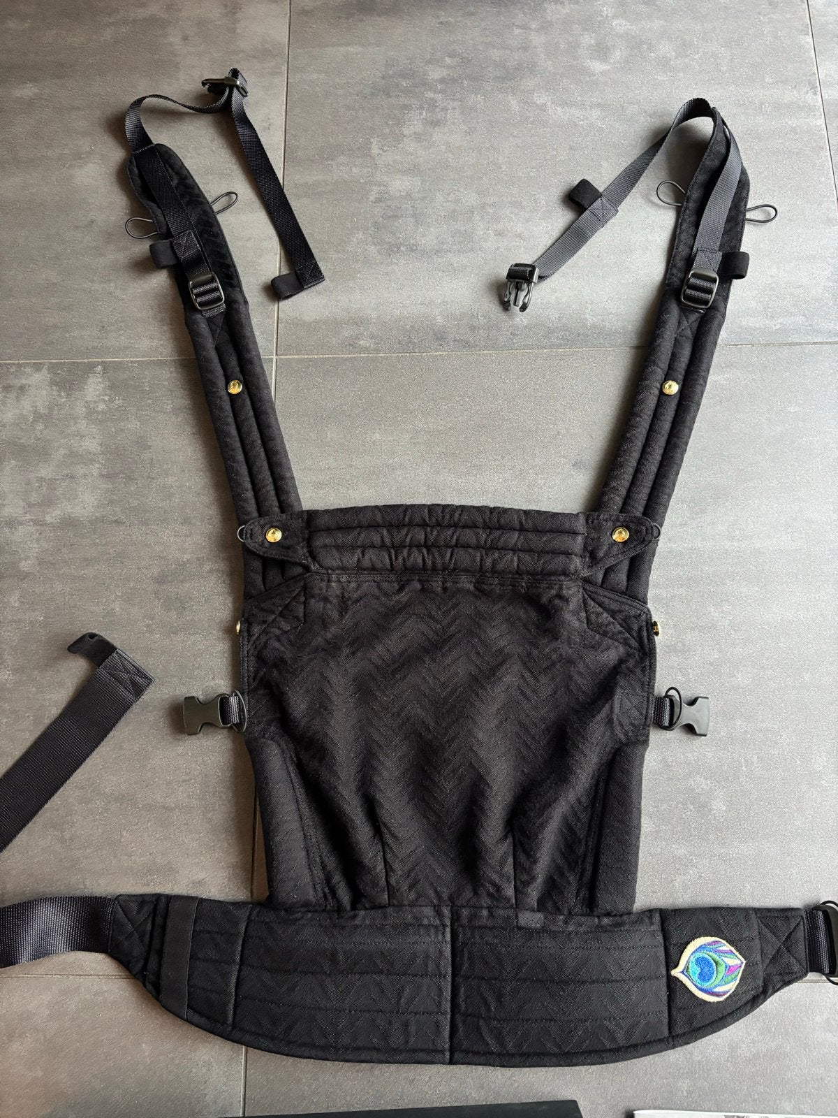 Artipoppe Zeitgeist Baby Carrier - Zwart, Buik of Rug, Zo goed als nieuw, Draagzak, Ophalen