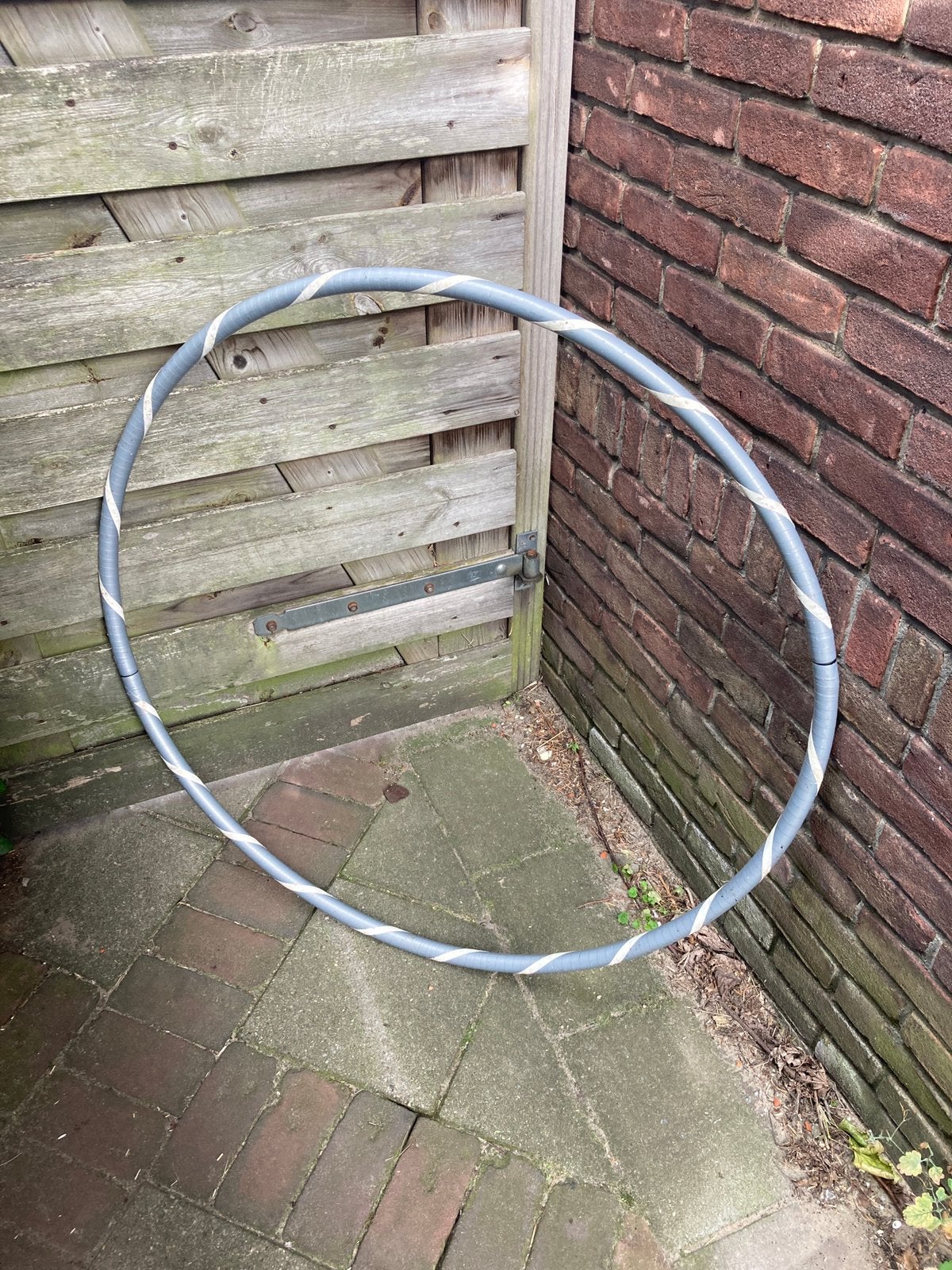 Hoepel hoelahoep 100cm grijs-wit, Ophalen, Gebruikt, Hoelahoep