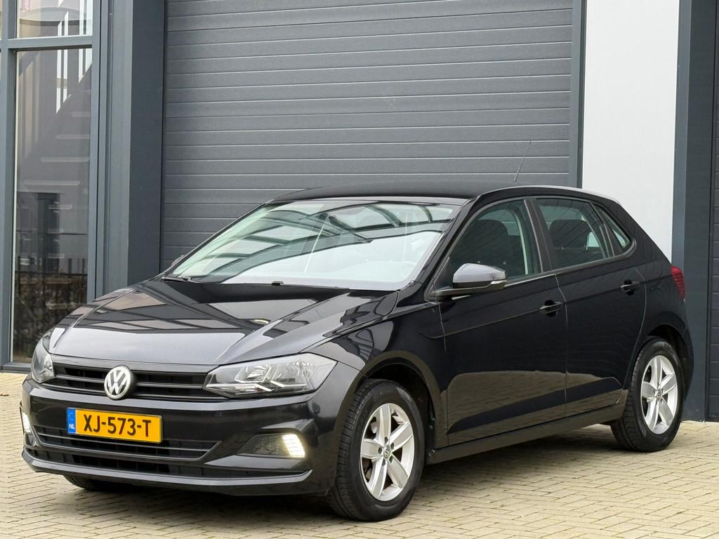 Volkswagen Polo 1.0 MPI Comfortline / APK / 2018, Auto's, Volkswagen, 1005 kg, Euro 6, Zwart, Bedrijf