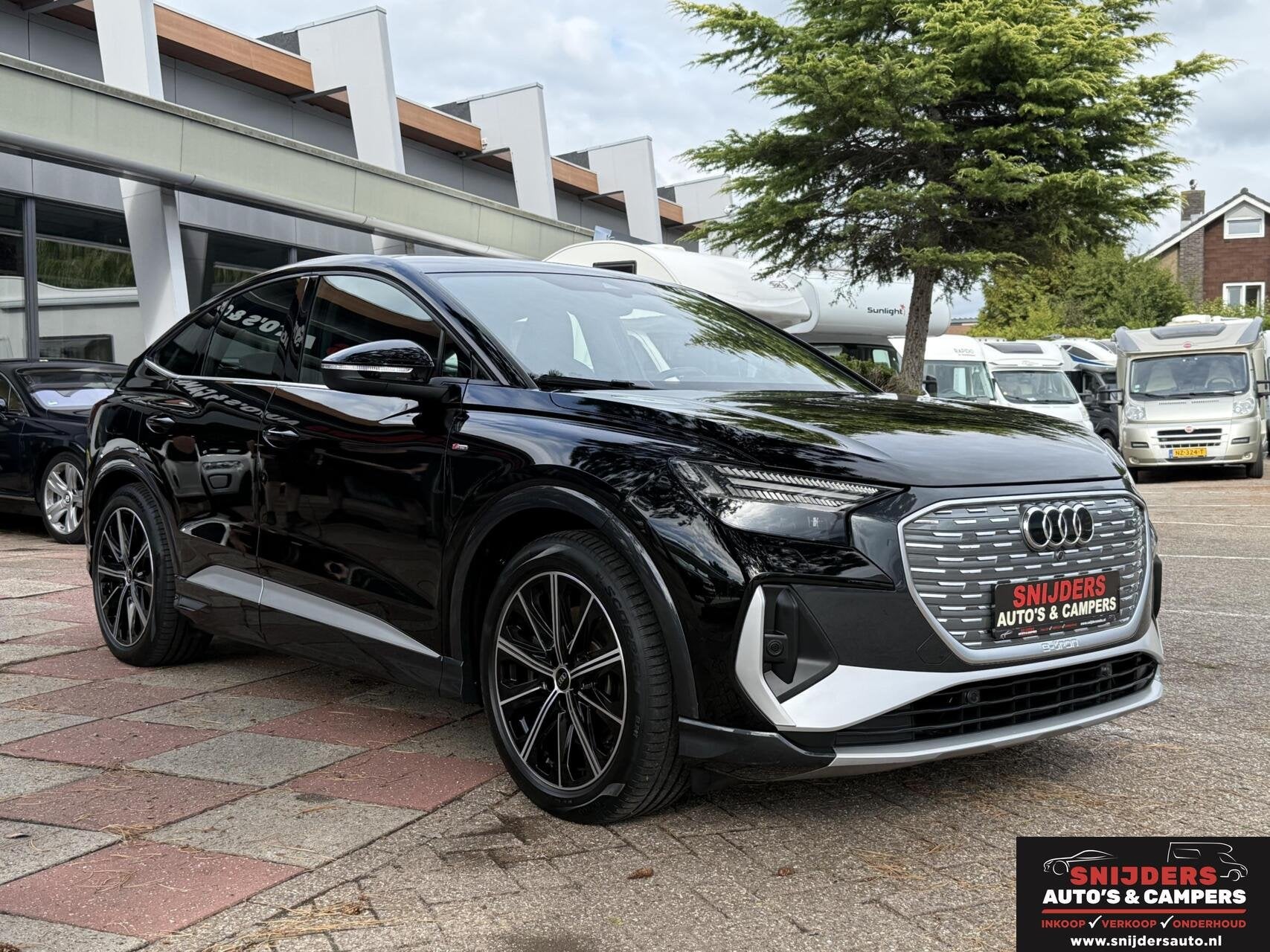 Audi Q4 e-tron 50 quattro S-Line edition 77 kWh 300pk, Auto's, Automaat, Zwart, 2135 kg, Zwart