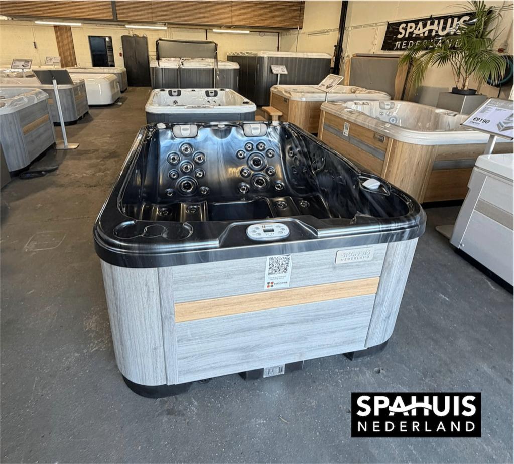 Jacuzzi Passion spa Oxford 2/3-persoons incl installatie, Ophalen of Verzenden, Zo goed als nieuw, Overige typen