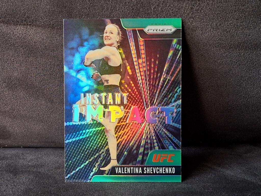 Valentina Shevchenko (Green) #21 2021 Panini Prizm UFC, Ophalen of Verzenden, Nieuw, Plaatje