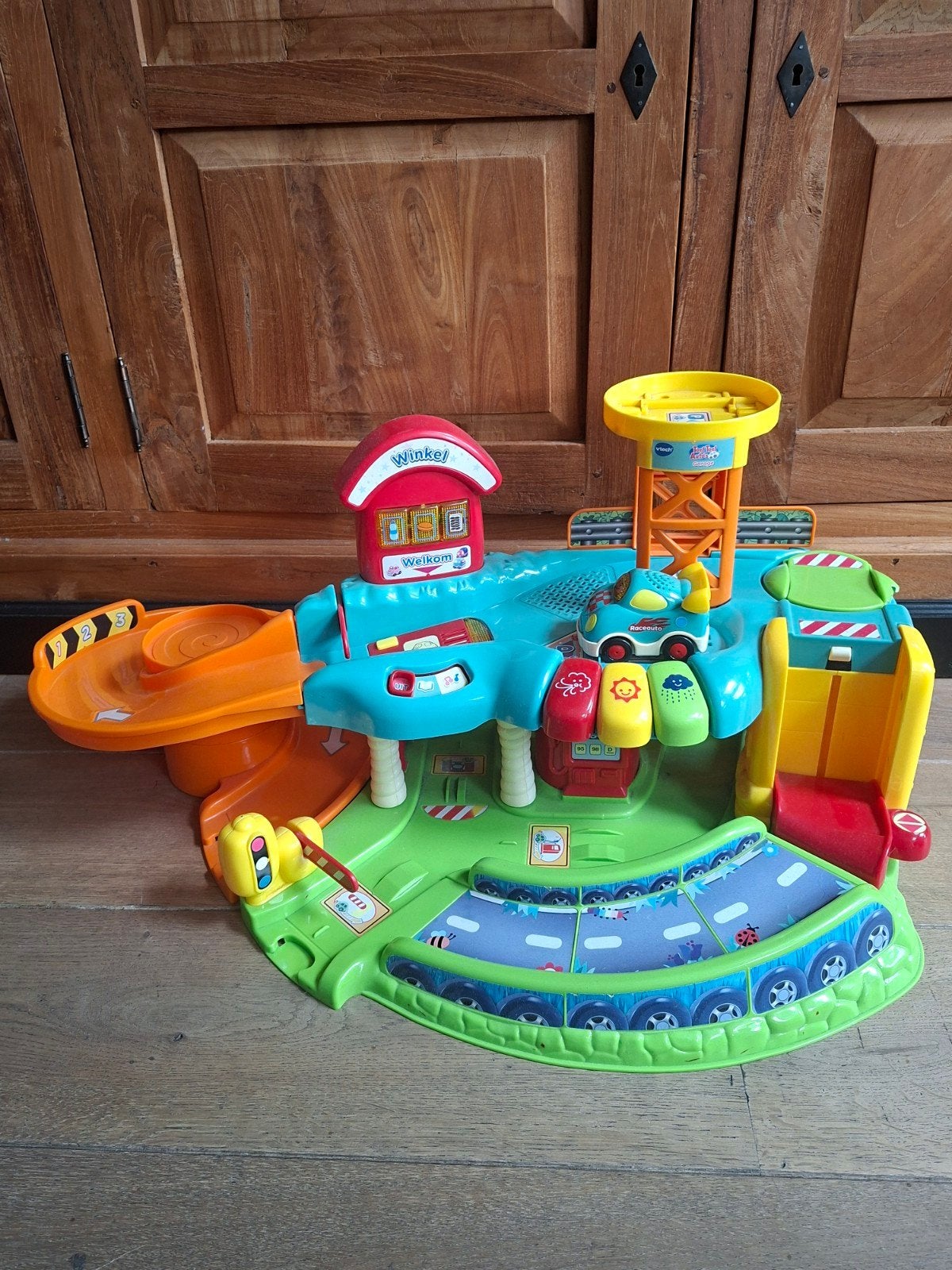 VTech Toet Toet Auto's Garage met Raceauto, Ophalen, Gebruikt, 6 maanden tot 2 jaar