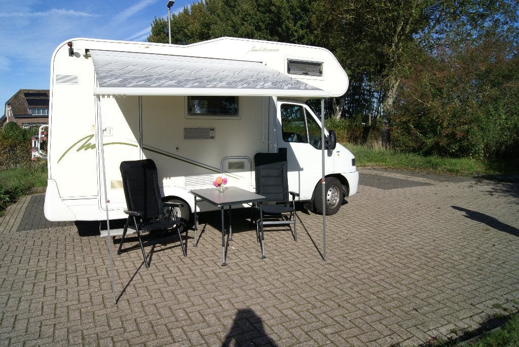 Nette compacte camper 2-4 pers.  90-100 /dag, Caravans en Kamperen, Verhuur