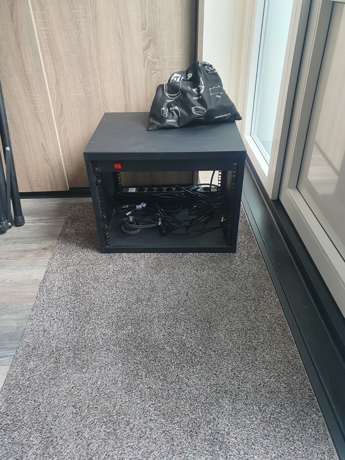 19 inch rack met stekkers xlr, Ophalen, 100 watt of meer