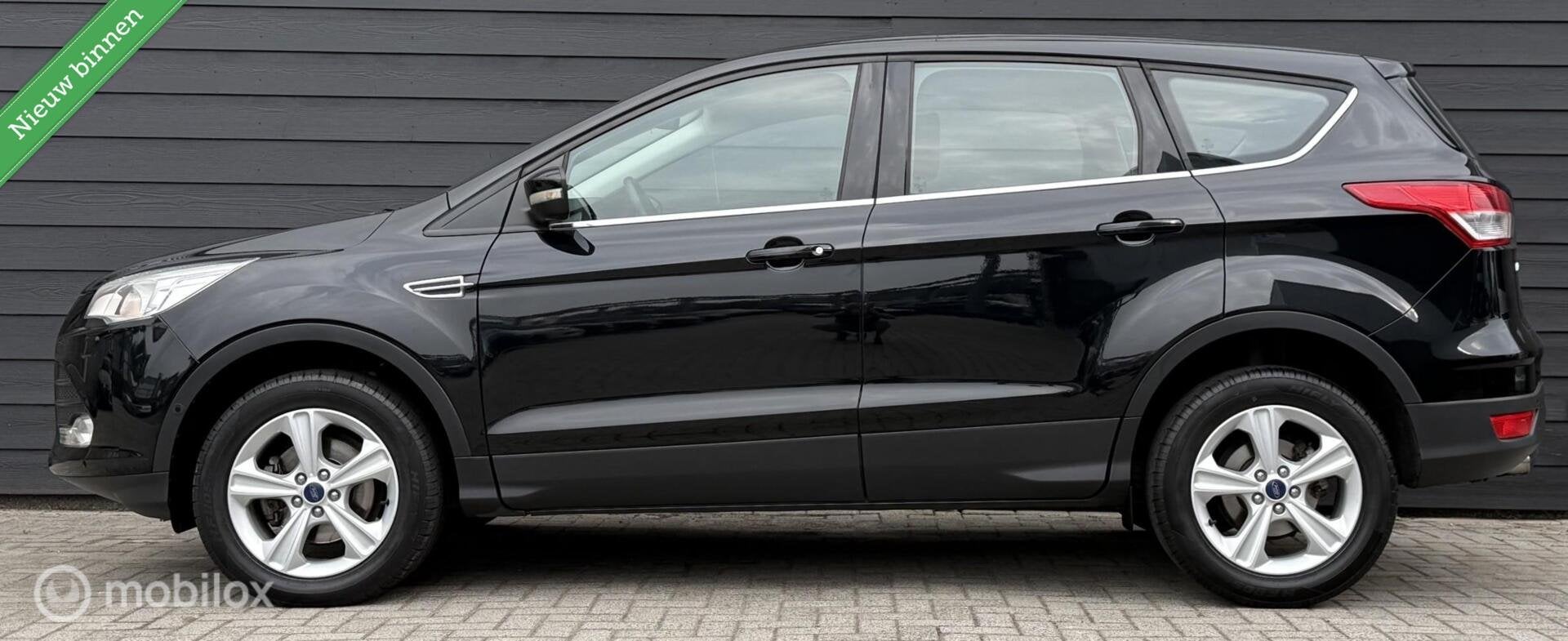 Ford Kuga 1.5 Trend Edition Trekhaak/Clima/Winterpakket/Elek, Euro 6, 4 cilinders, Zwart, Bedrijf