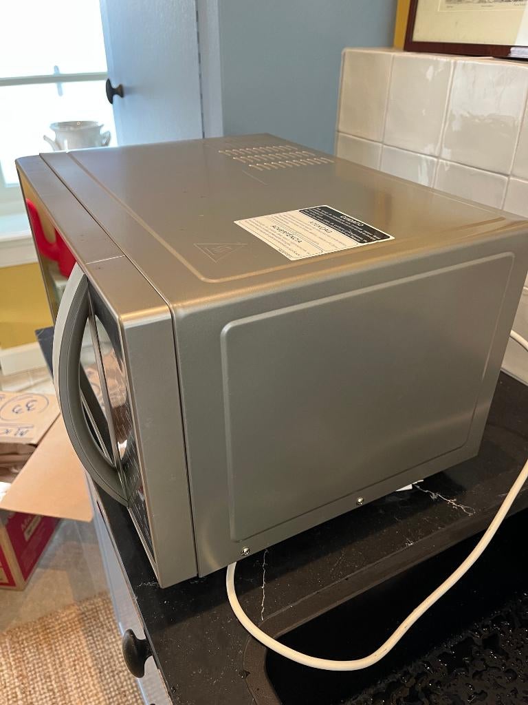 Combimagnetron LG 30L, Combimagnetron, Ophalen of Verzenden, Zo goed als nieuw, Draaiplateau