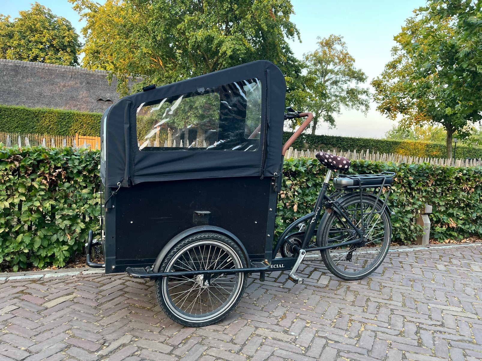Bakfiets troy defect, Fietsen en Brommers, Fietsen | Bakfietsen, Ophalen, Zo goed als nieuw, 4 kinderen of meer