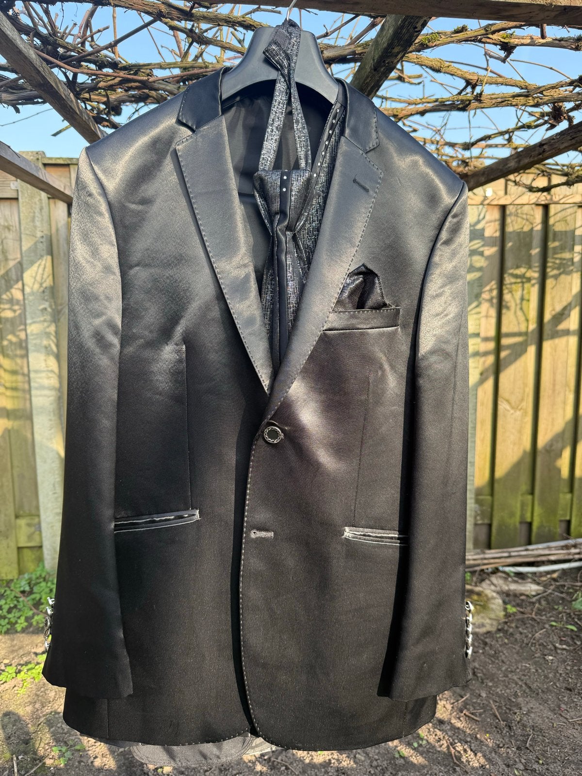 Stijlvol Zwart Pak - Gio Ventu - Maat 54 (L) nieuw, Kleding | Heren, Kostuums en Colberts, Ophalen of Verzenden, Zo goed als nieuw