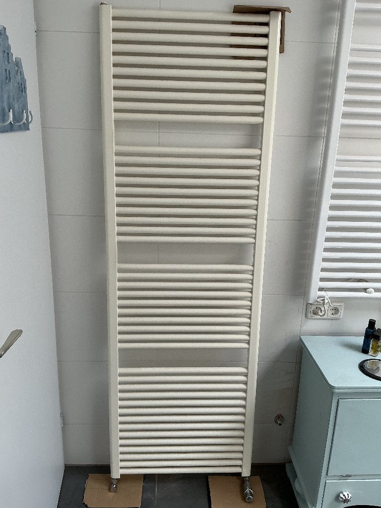 Radiator badkamer, Ophalen, Overige typen, 50 tot 100 cm, Zo goed als nieuw