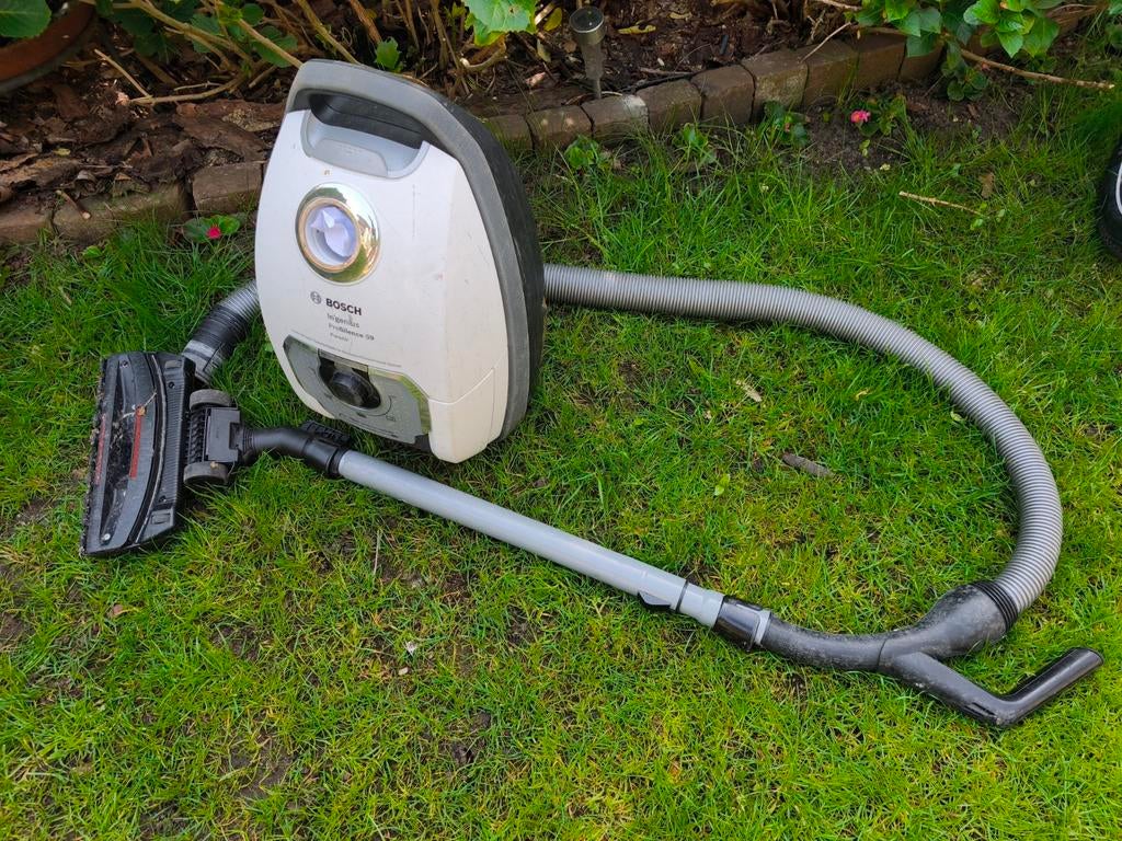 Bosch inGenius ProSilence 59 - Defect (gratis af te halen), Witgoed en Apparatuur, Stofzuigers, Bosch, Niet werkend, Sledestofzuiger