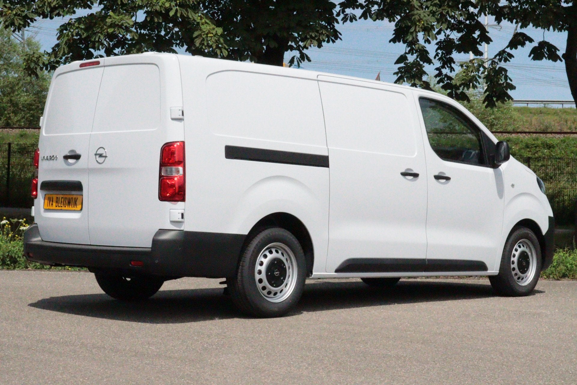 Opel Vivaro Electric L3 75 kWh | 3 ZITPL | NAVI | CAMERA + P, Auto's, 2027 kg, Wit, Origineel Nederlands, Parkeersensor