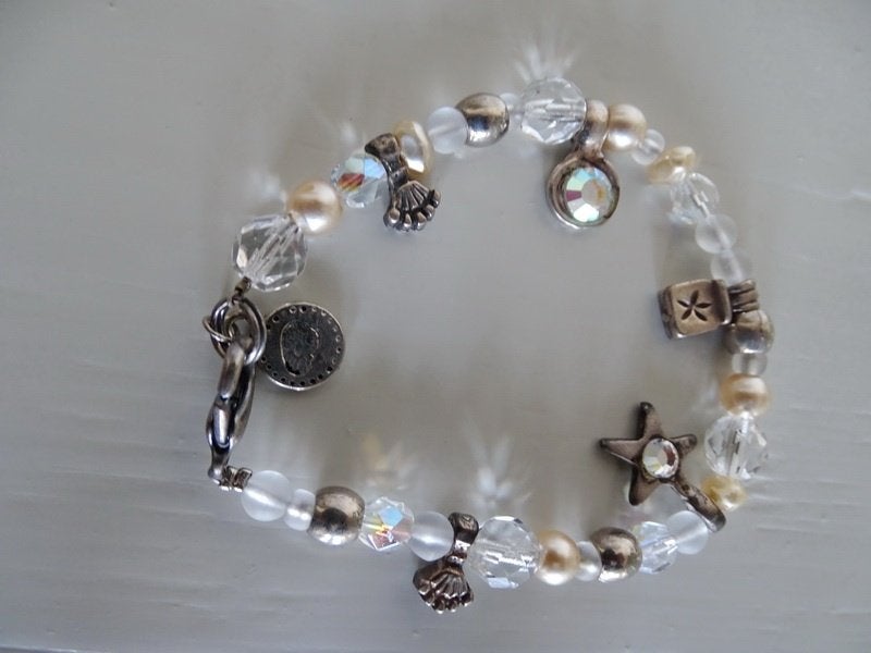 Armbandje van Beadies wit, doorzichtig en zilverkleurig, Sieraden, Tassen en Uiterlijk, Ophalen of Verzenden, Gebruikt, Wit, Overige materialen