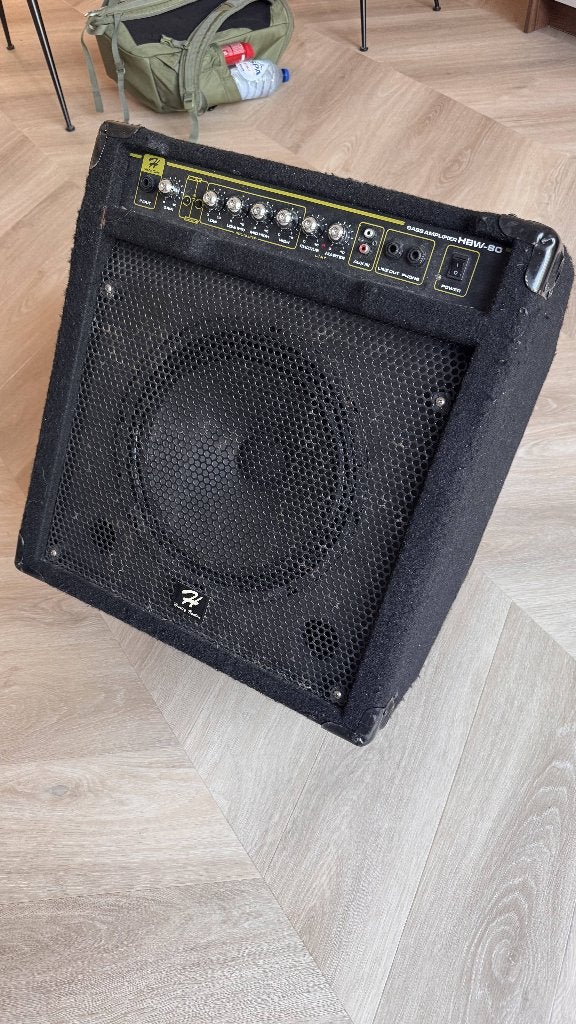 Harley Benton HBW-80 Basgitaarversterker - 80 Watt, Muziek en Instrumenten, Versterkers | Bas en Gitaar, Ophalen, Gebruikt, Basgitaar