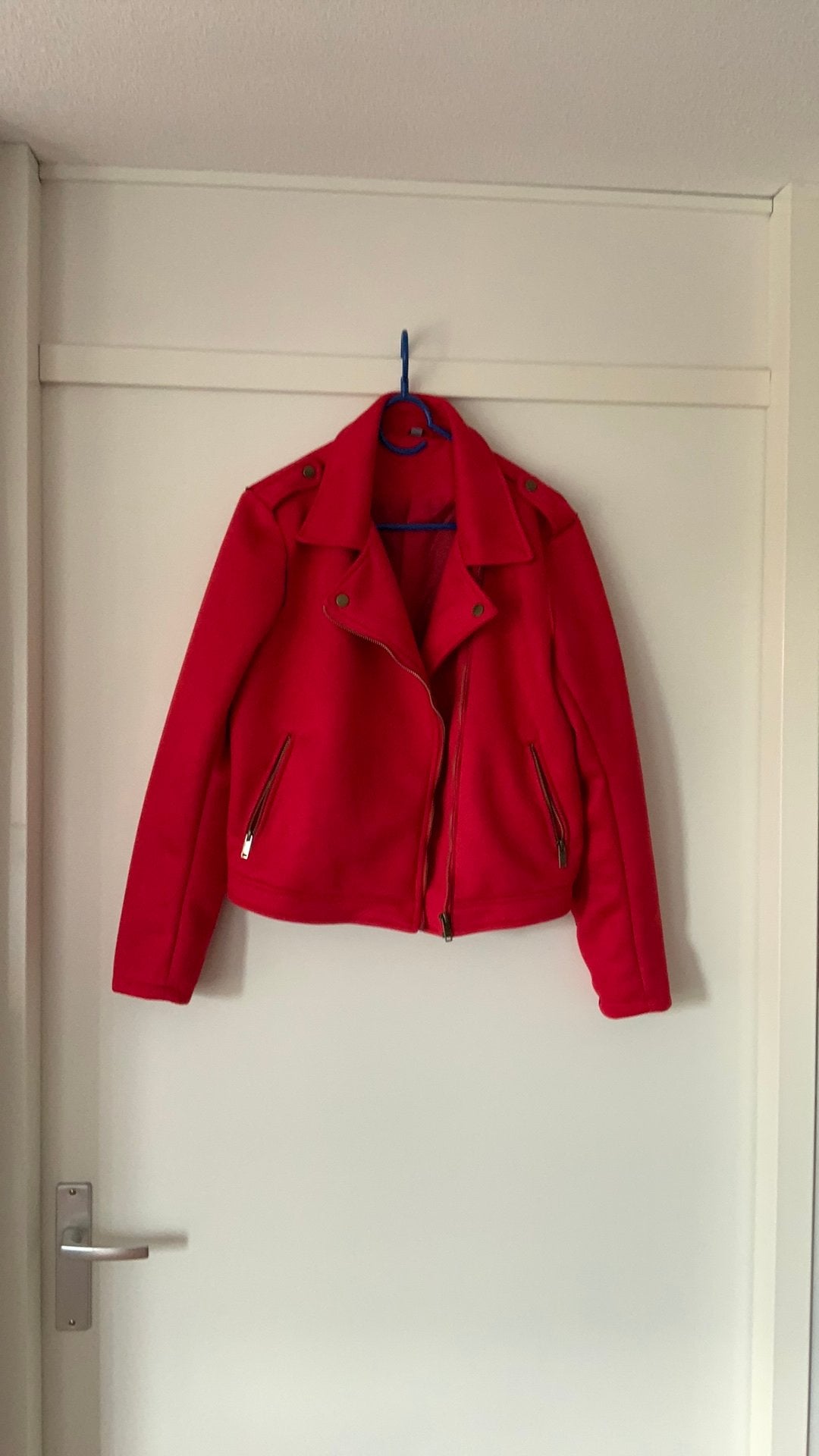 Rood kort jackje, Ophalen of Verzenden, Zo goed als nieuw