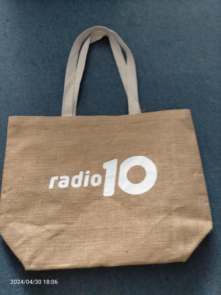 Radio 10 strandtas, Ophalen of Verzenden, Nieuw, 30 cm of meer, Minder dan 35 cm