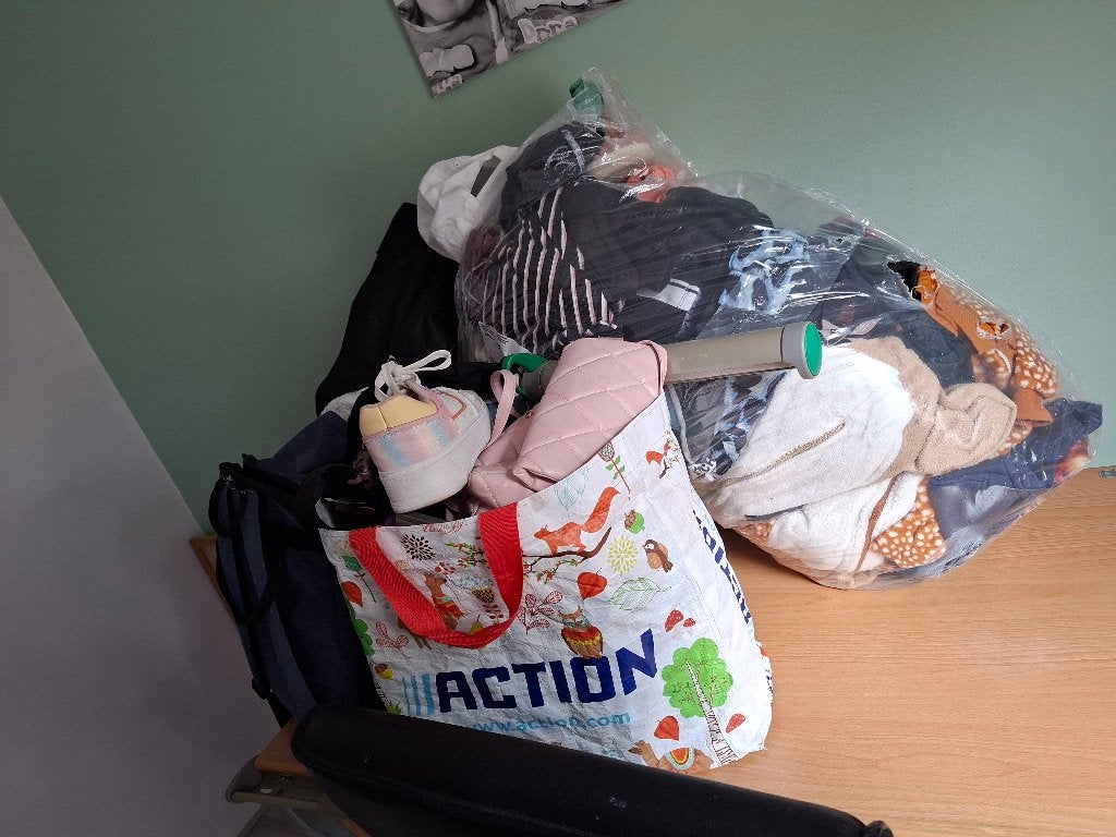 Diverse kleding en schoenen pakket, Ophalen, Gedragen, Overige kleuren, Sneakers of Gympen