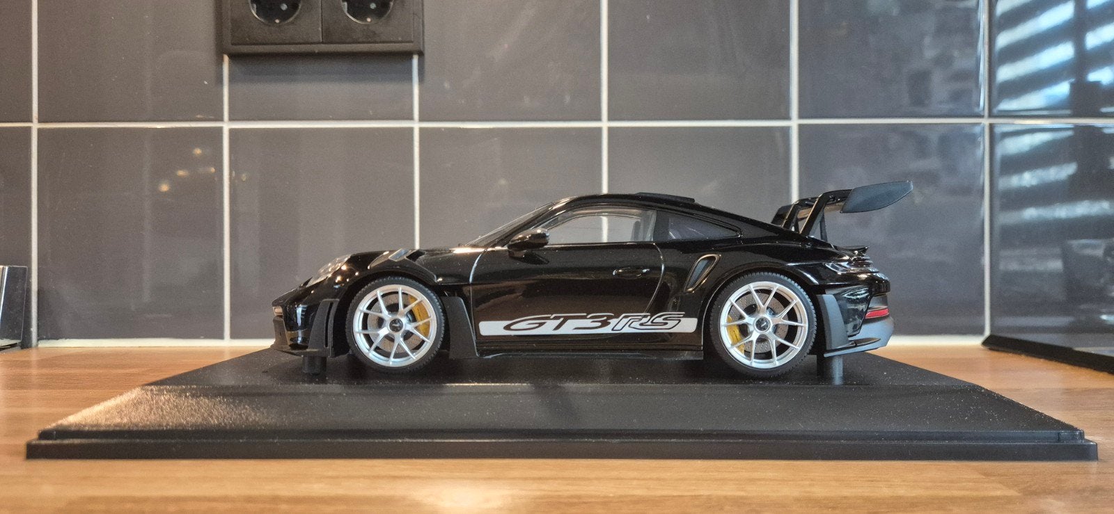 Porsche 911 (992) GT3 RS 2023 Minichamps 1 18
Zwart (Zilvere, Ophalen of Verzenden, Nieuw, Auto, MiniChamps
