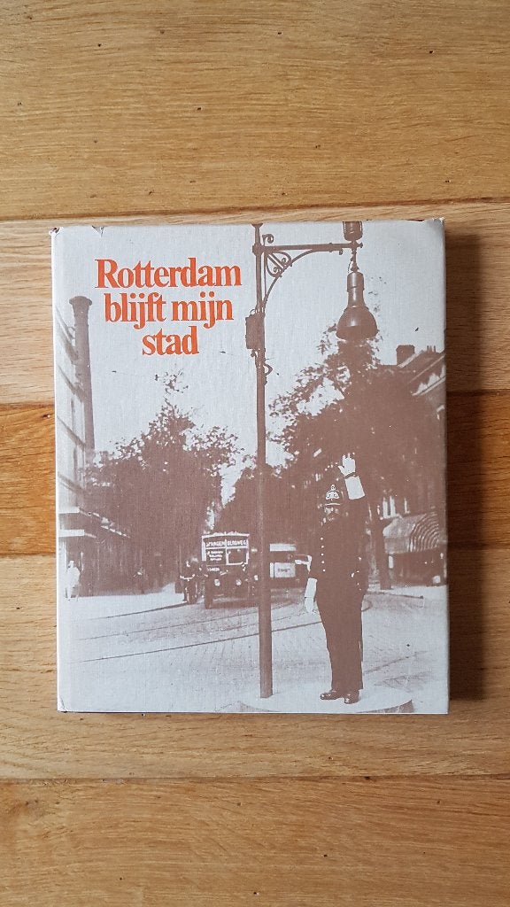 Rotterdam blijft mijn stad, Ophalen of Verzenden, Gelezen, Rotterdamsch Nieuwsblad, Tram