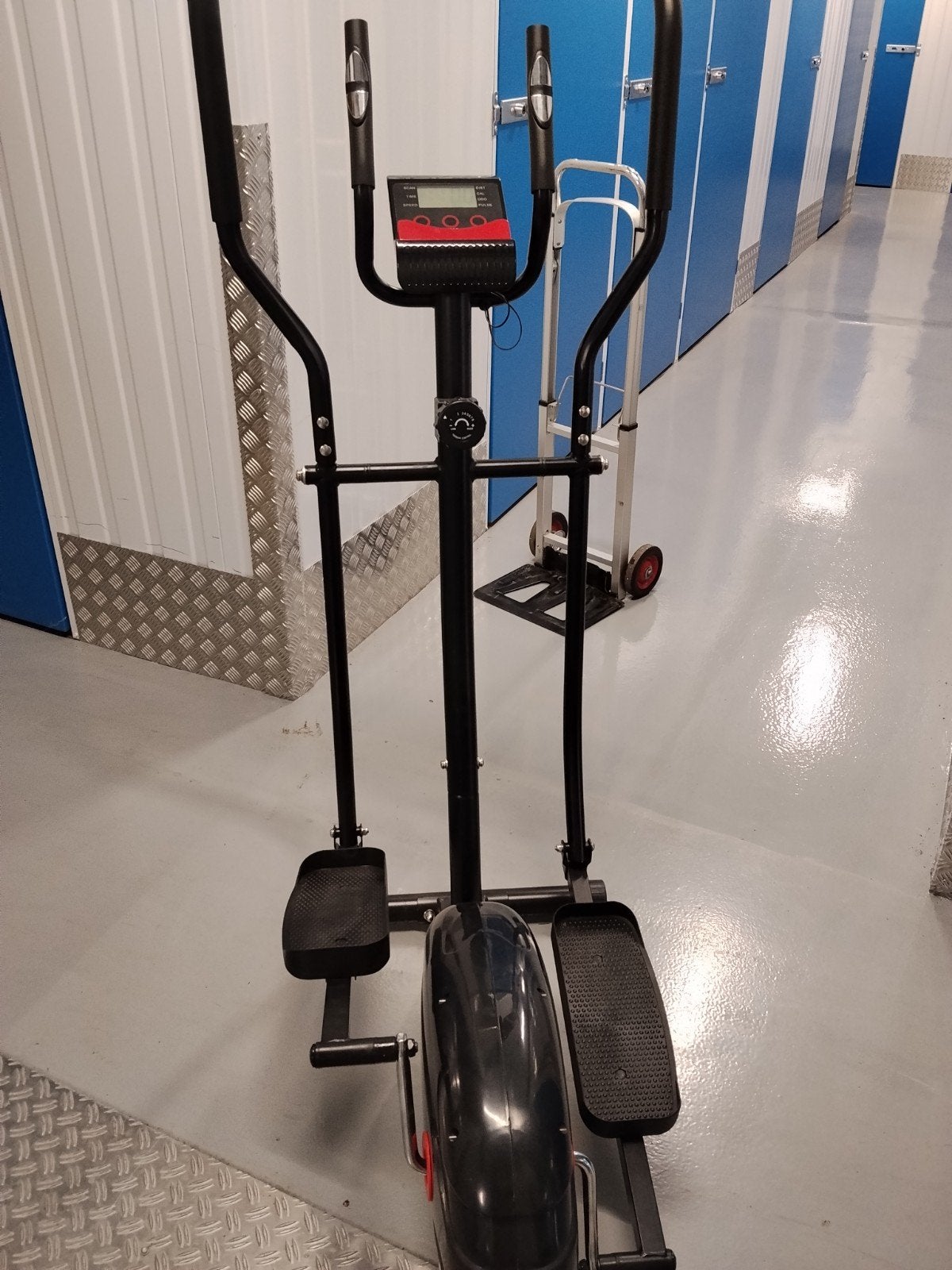 Crosstrainer Luxari, Ophalen, Zo goed als nieuw, Crosstrainer, Metaal