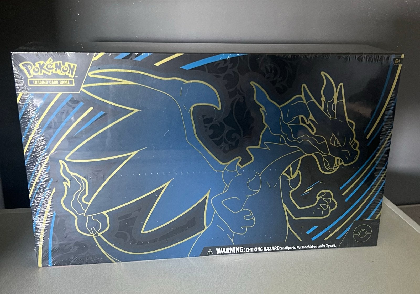 Sealed Mega Charizard EX Premium Collection Box Gloednieuw, Hobby en Vrije tijd, Verzamelkaartspellen | Pokémon, Ophalen of Verzenden