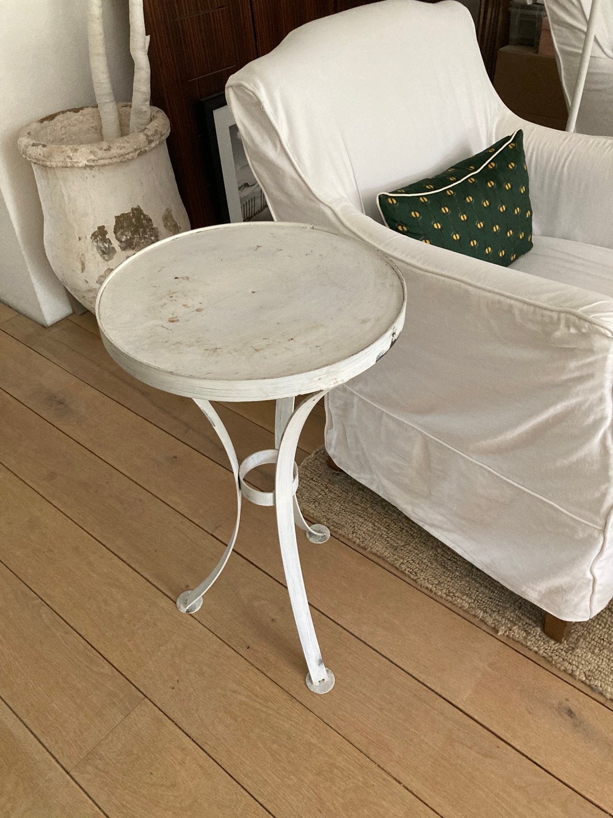 Witte metalen tafeltjes, Huis en Inrichting, Gebruikt, Metaal of Aluminium, Rond, 55 tot 75 cm