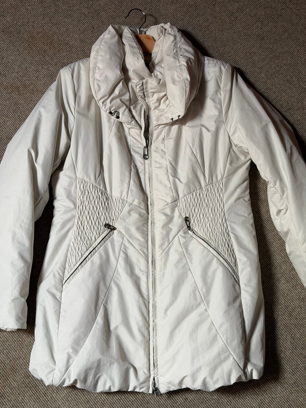 Creenstone winterjas maat 42, Kleding | Dames, Ophalen of Verzenden, Zo goed als nieuw, Maat 42/44 (L), Beige