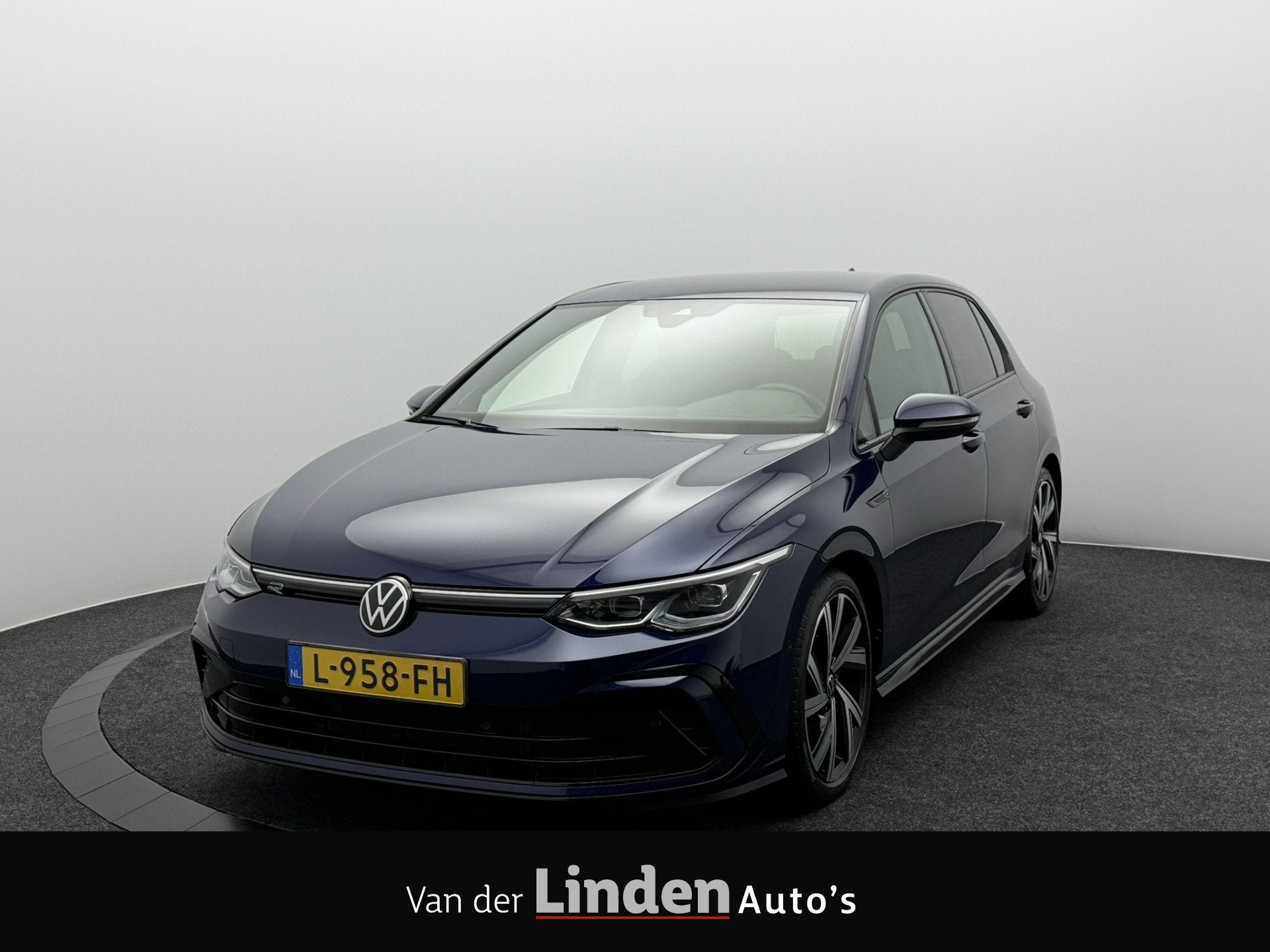 Volkswagen Golf 1.5 eTSI R-Line | IQ Light | Harman&Kardon |, 4 cilinders, 150 pk, Blauw, Origineel Nederlands