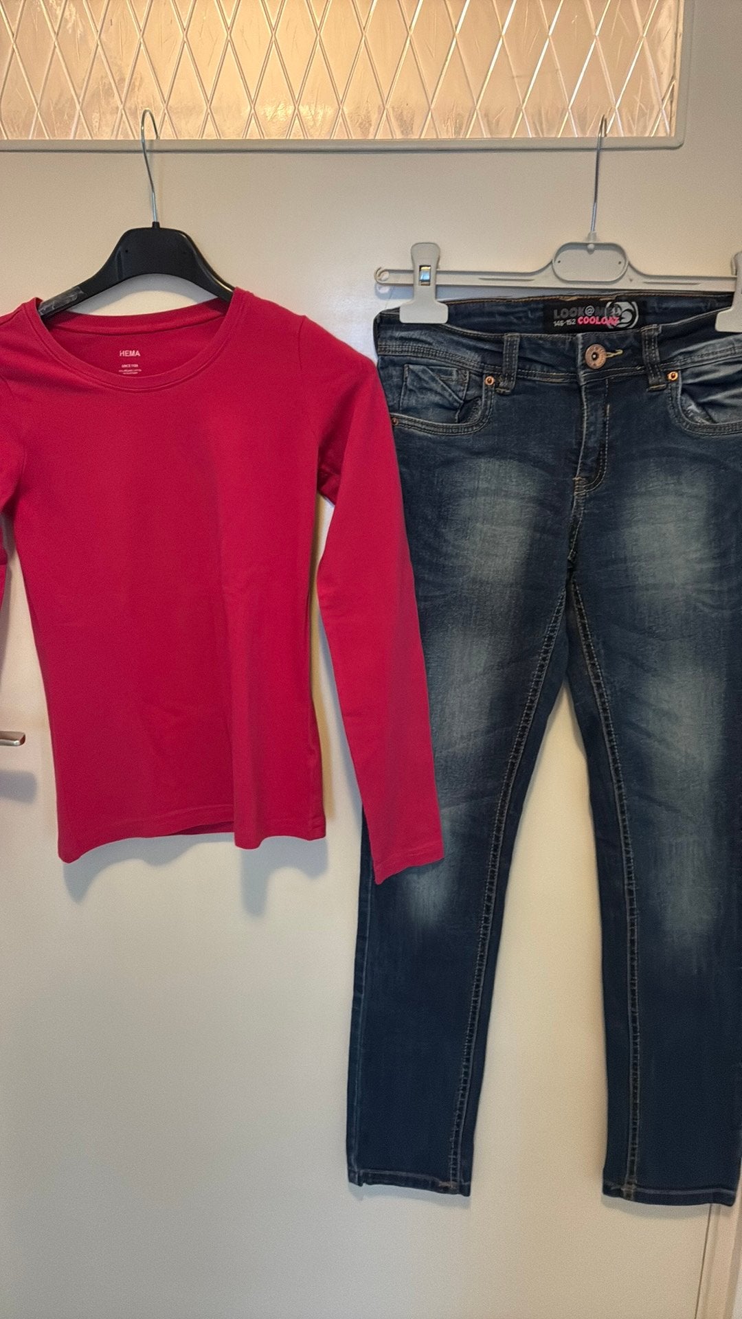 Spijkerbroek en shirt maat 146/152, Kinderen en Baby's, Ophalen of Verzenden, Zo goed als nieuw