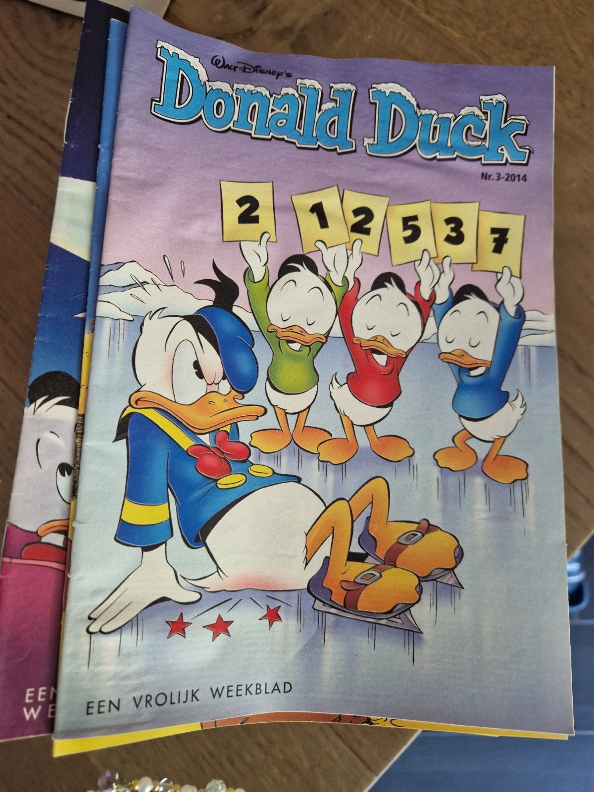 Grote stapel ruim 120 Donald Duck weekbladen, Meerdere stripboeken, Ophalen, Gelezen, Walt Disney