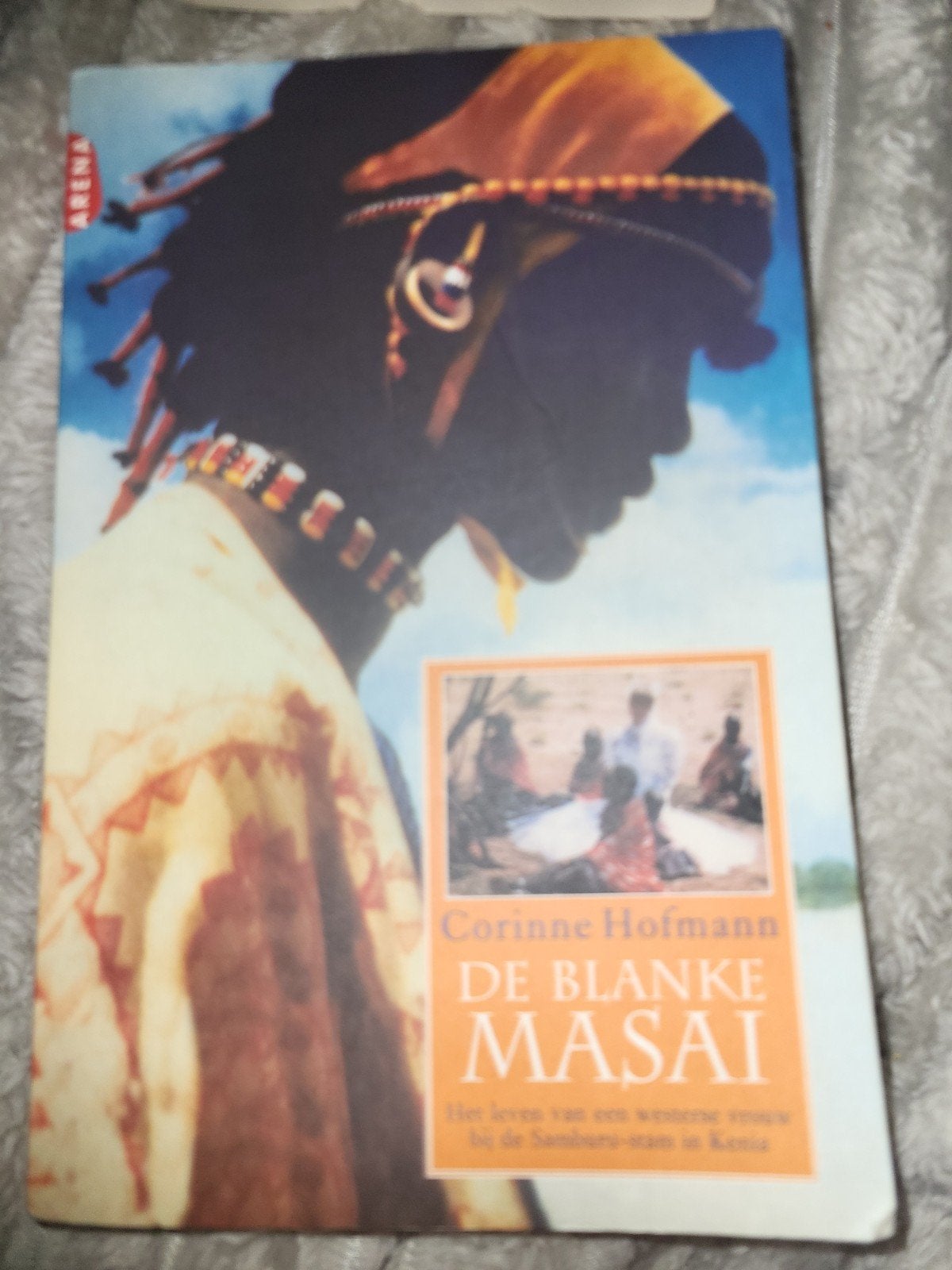 De Blanke Masai - Corinne Hofmann (Gelezen), Ophalen of Verzenden, Gelezen, Corinne Hofmann, Europa overig