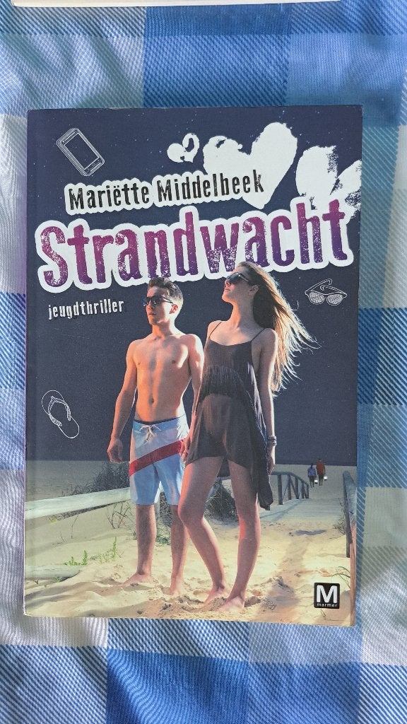 Strandwacht van Mariëtte Middelbeek, Ophalen of Verzenden, Zo goed als nieuw, Mariëtte Middelbeek, Fictie