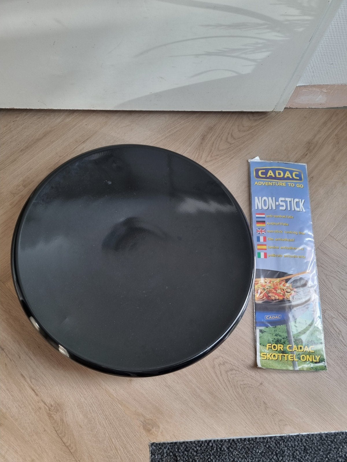 Cadac Skottel schaal 51cm met anti aanbakfolie zgan, Ophalen of Verzenden, Zo goed als nieuw