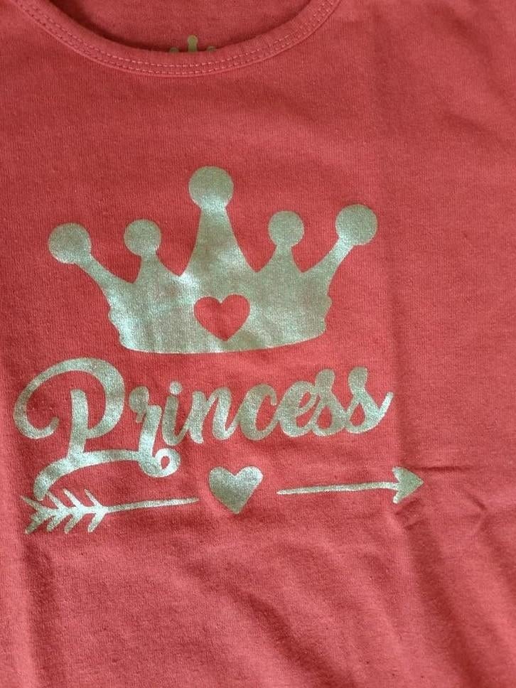 Oranje t-shirt prinses mt 134 Koningsspelen koningsdag, Ophalen of Verzenden, Zo goed als nieuw, Meisje, Shirt of Longsleeve