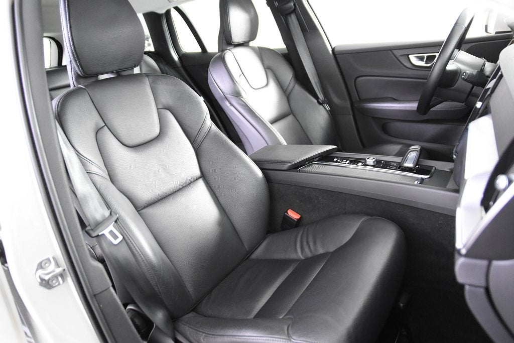 Volvo V60 2.0 B4 Inscription *1ste Eigenaar*Leer*Navigatie*S, 4 cilinders, 1969 cc, 1634 kg, Leder