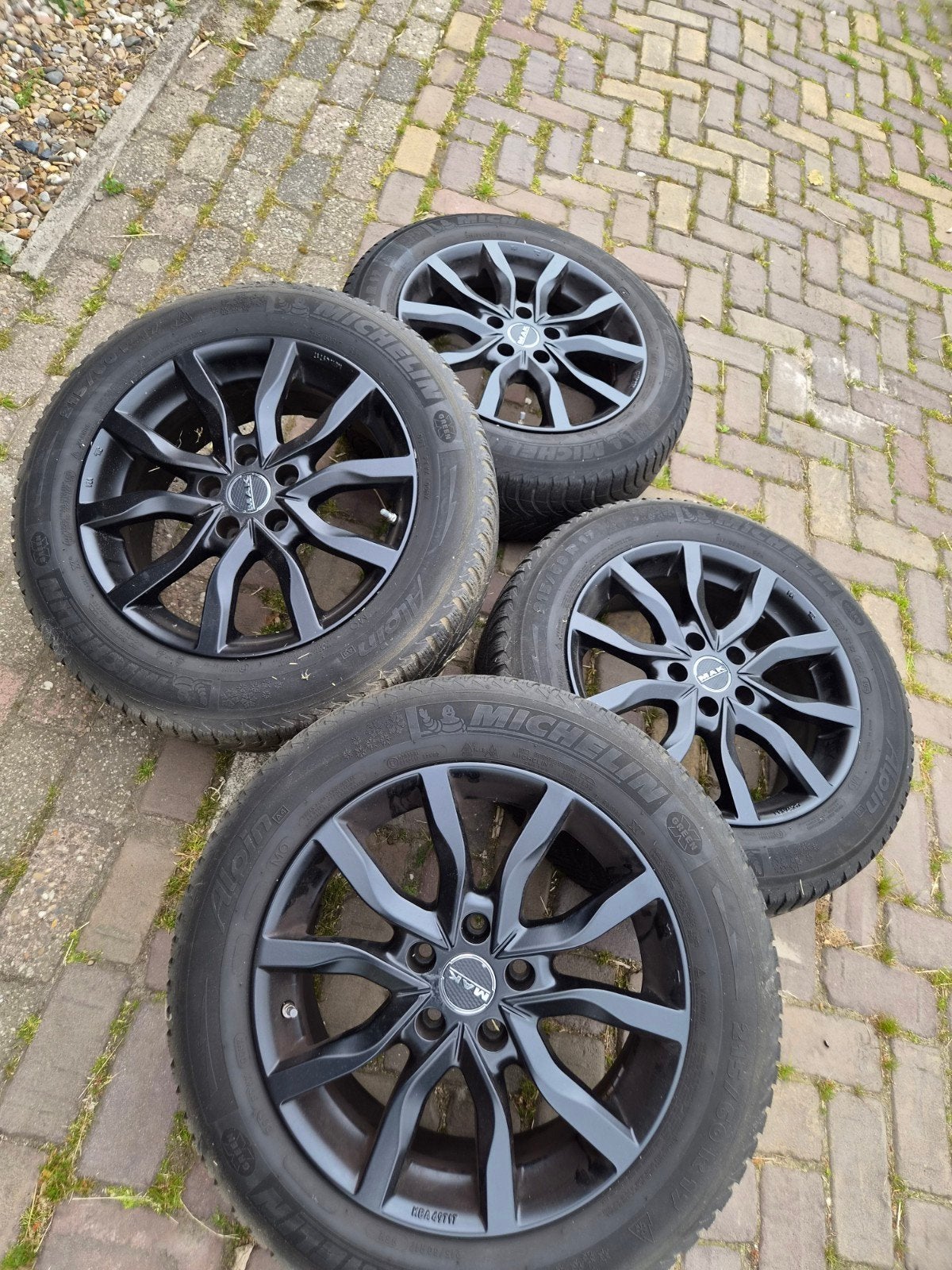 Mak highlands 17 inch met Michelin Alpin 215/50 winterbanden, Ophalen, 215 mm, 17 inch, Winterbanden