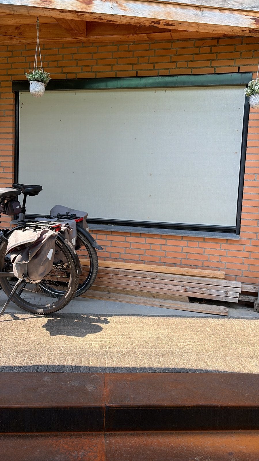 Elektrisch screen/zonnescherm 2,5 x 1,5 mtr, Ophalen, Gebruikt, Elektrisch, 150 tot 300 cm