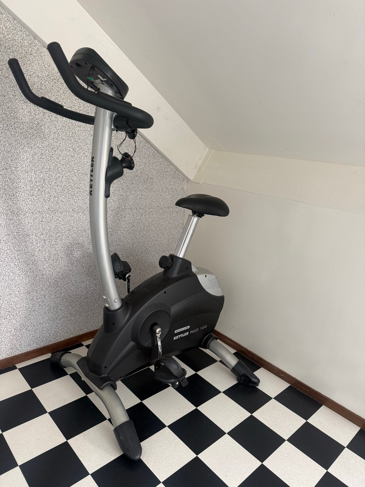 Kettler Hometrainer Paso 100 - Zo goed als nieuw, Ophalen, Zo goed als nieuw, Metaal, Benen