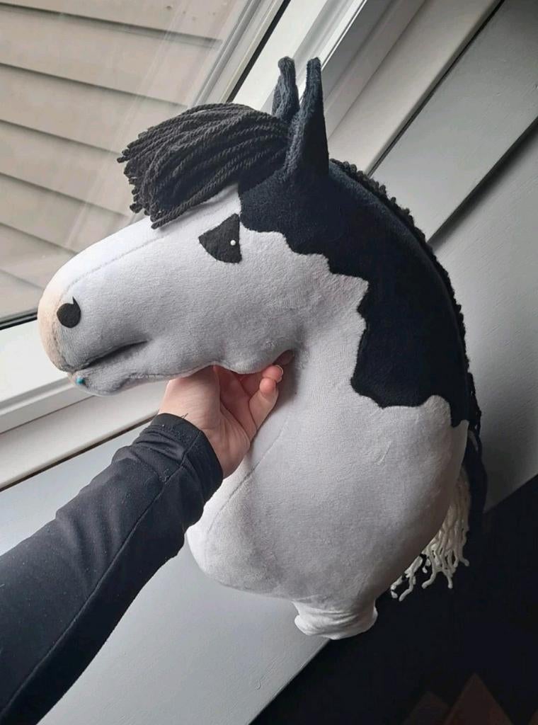 Hobbyhorse moet weg!, Ophalen of Verzenden, Nieuw
