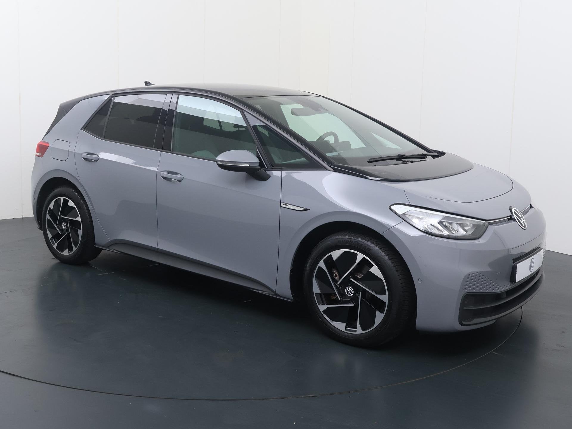 Volkswagen ID.3 Pro Edition Advantage 58 kWh | 204 PK | SoH, Auto's, 12 maanden, Achterwielaandrijving, Gebruikt, Zwart