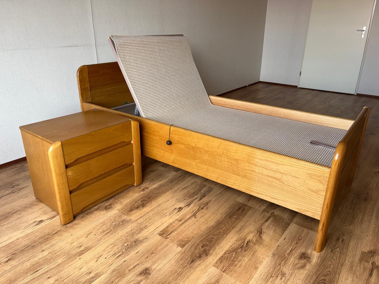 Senioren bed., Ophalen of Verzenden, Eenpersoons, Hout, 90 cm