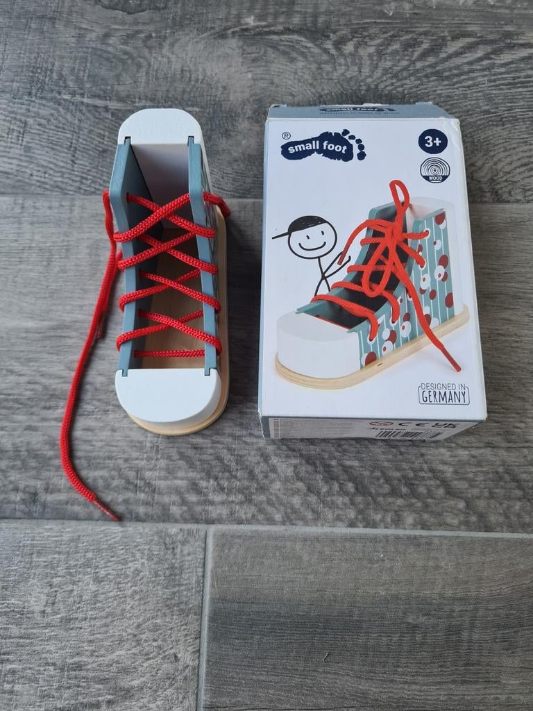 Small Foot Schoenveter Strikken Leer Speelgoed, Ophalen of Verzenden, Zo goed als nieuw, Bouwen